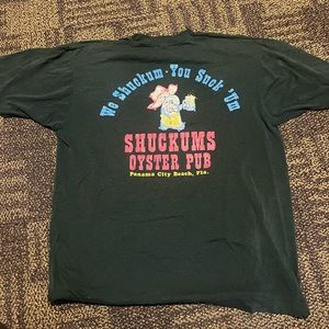 Shuckums Oyster Pub T-shirt Size Large